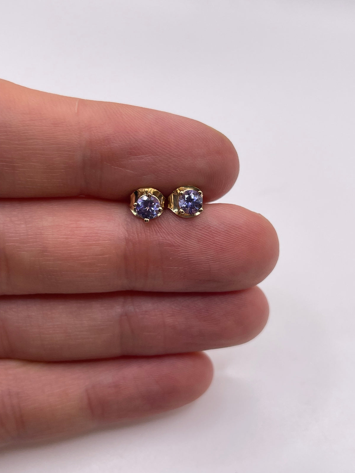 9ct gold tanzanite earrings