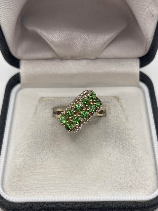 9ct gold tsavorite garnet and diamond ring
