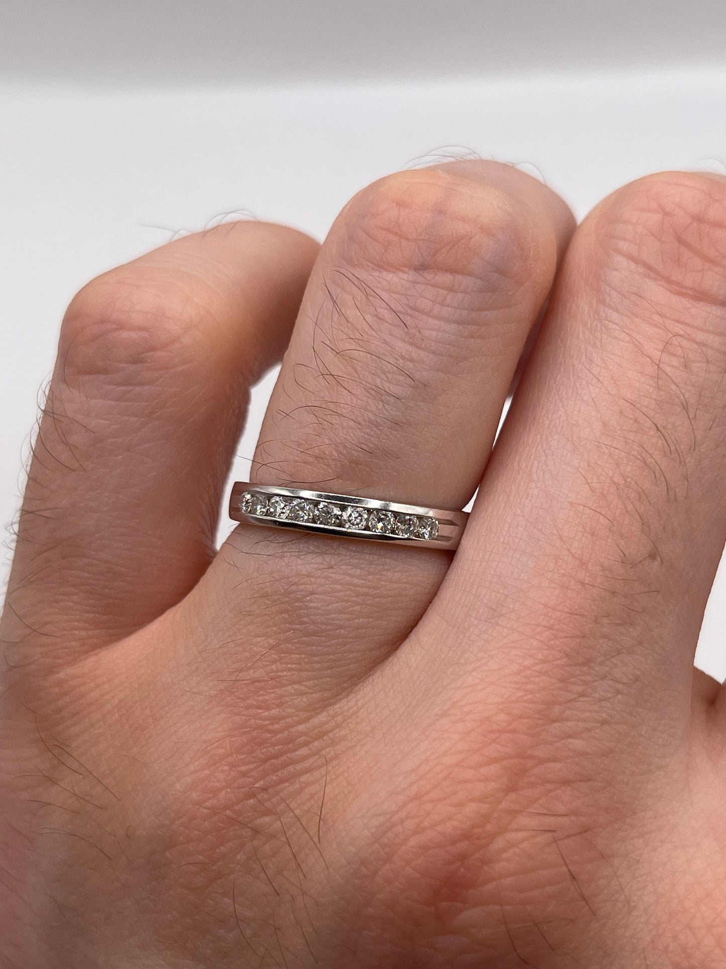 9ct white gold diamond ring