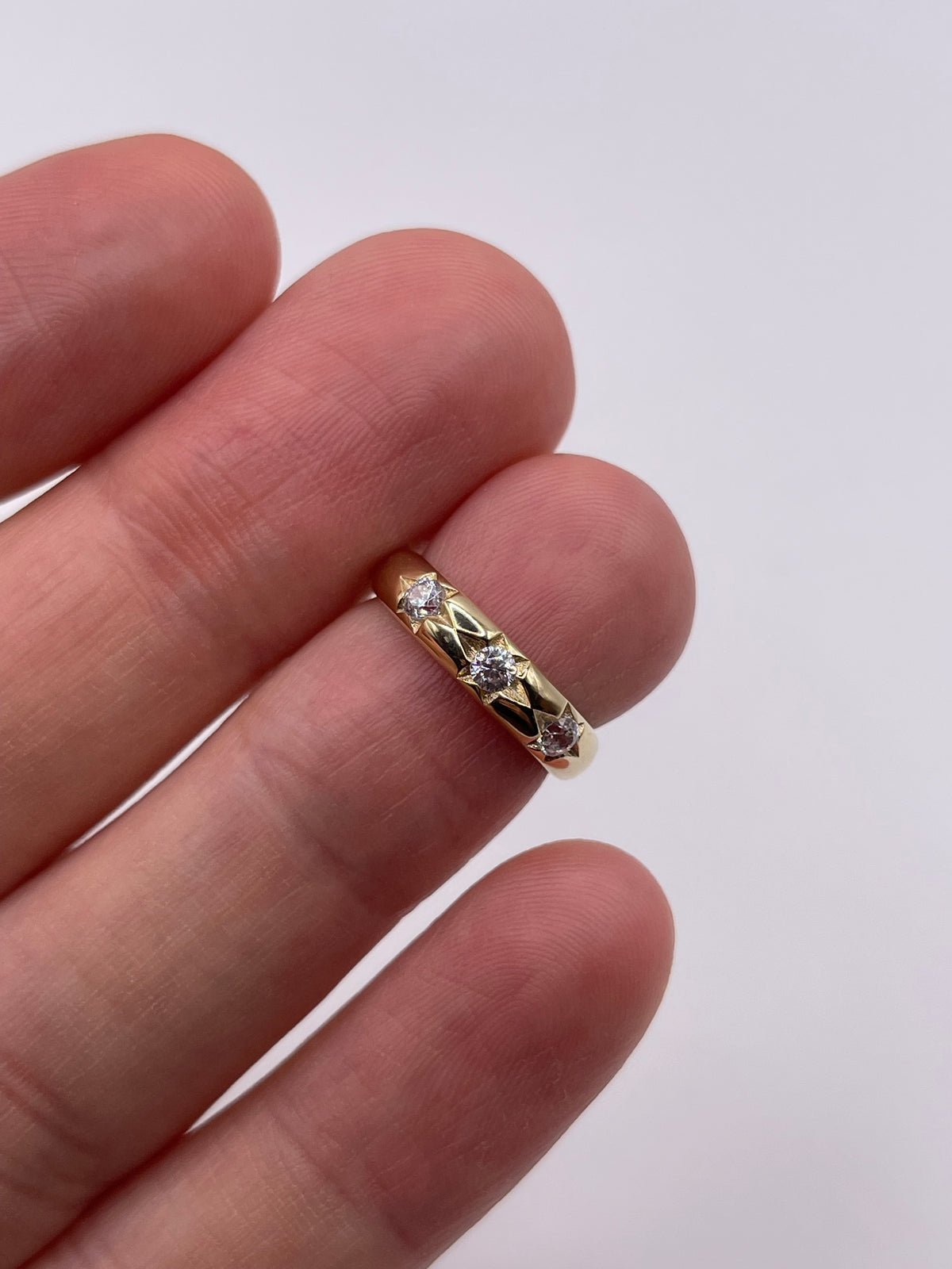 9ct gold cz gypsy ring