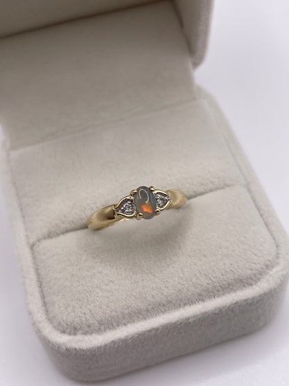 9ct gold opal and zircon ring