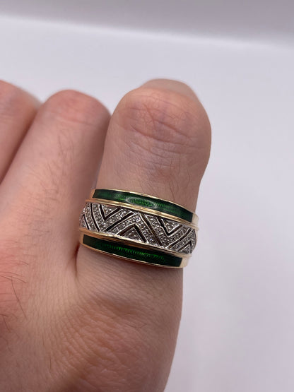 Heavy 9ct gold enamel and diamond ring