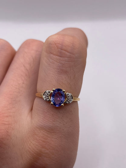 9ct gold tanzanite and diamond ring