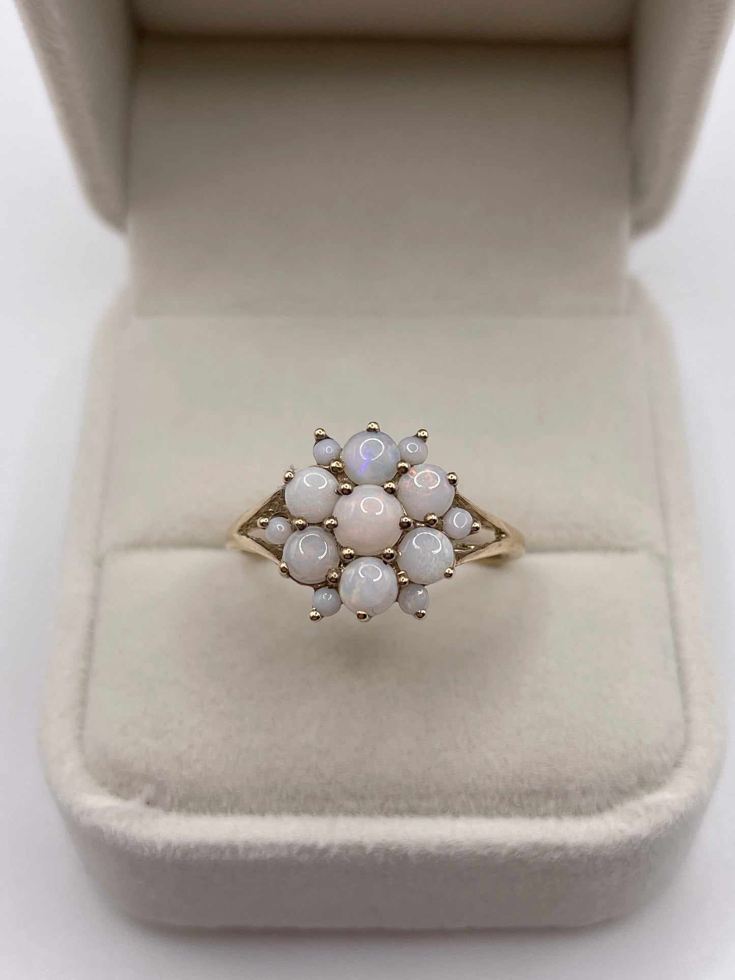 9ct gold opal cluster ring