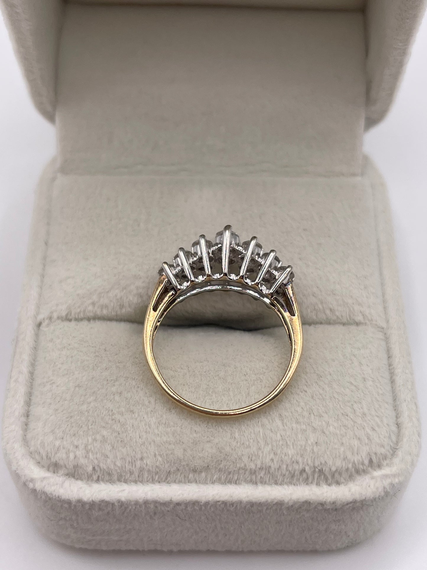 9ct gold diamond cluster ring
