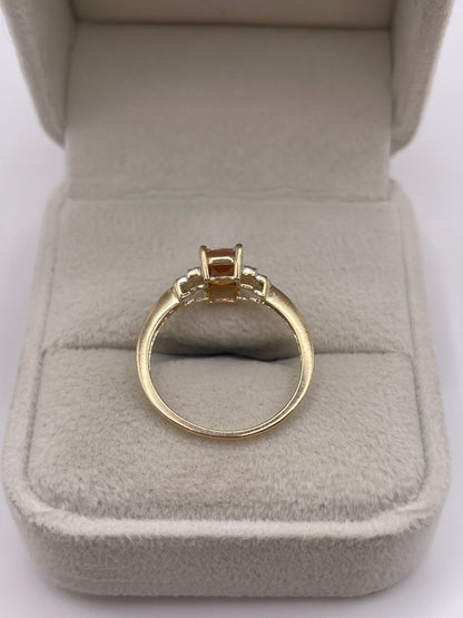 9ct gold topaz and diamond ring