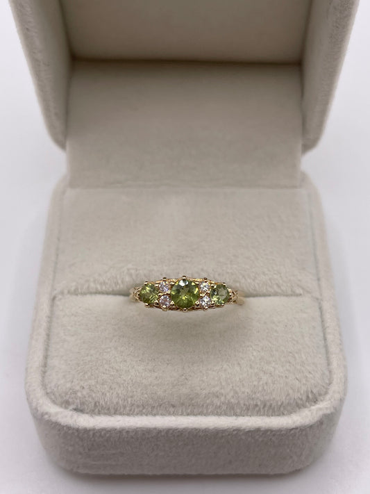 9ct gold peridot and diamond ring