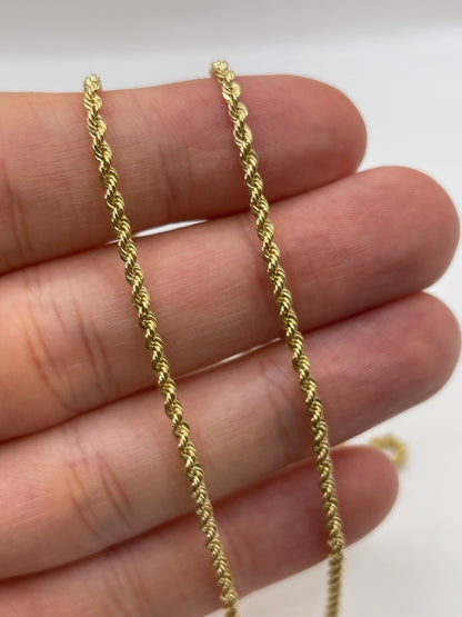 9ct gold chain E
