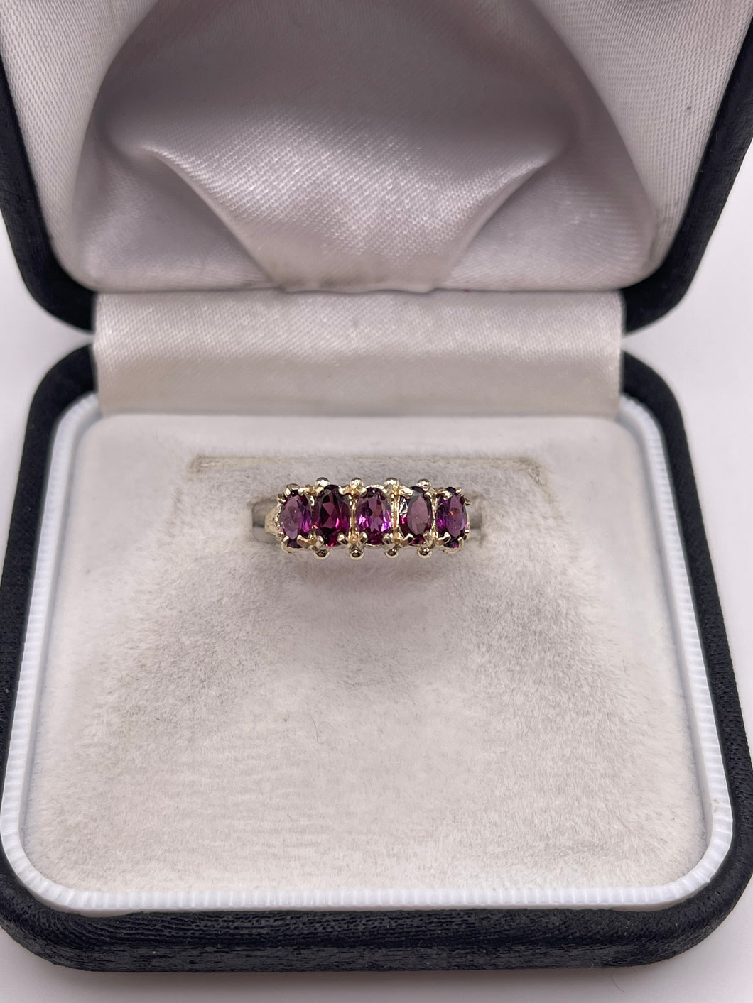 9ct gold almandine garnet ring