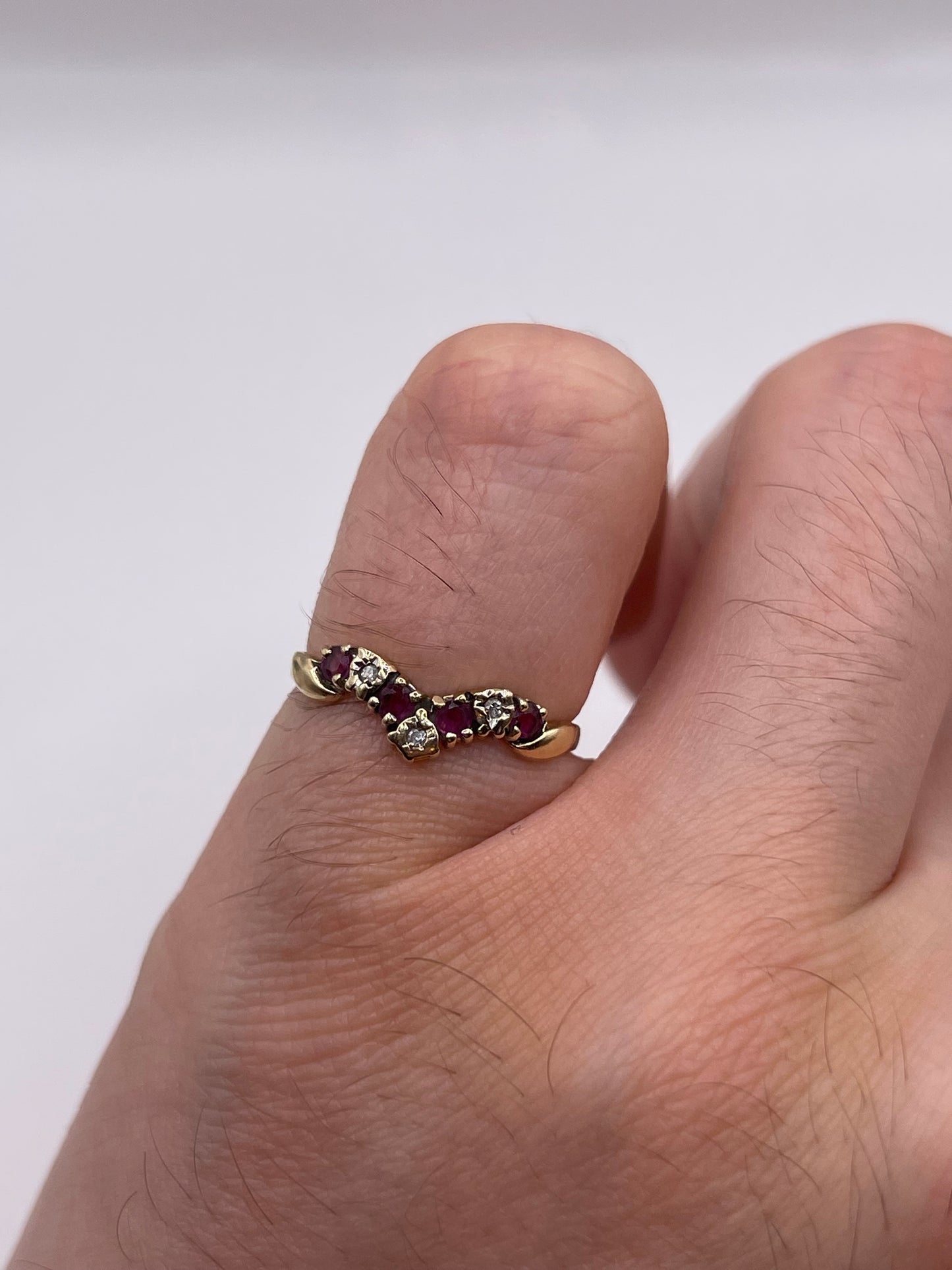 9ct gold ruby and diamond wishbone ring