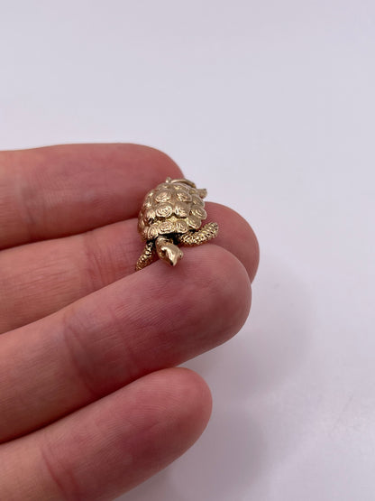 9ct gold turtle charm