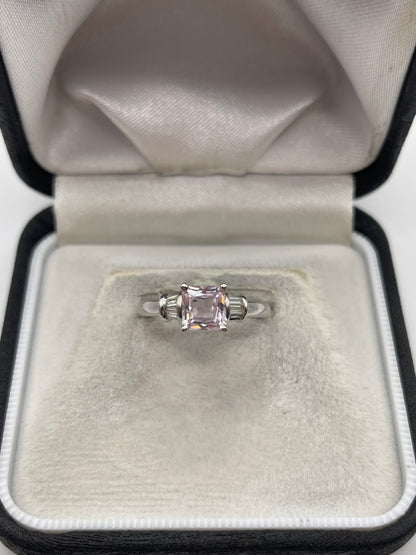 9ct white gold kunzite and diamond ring