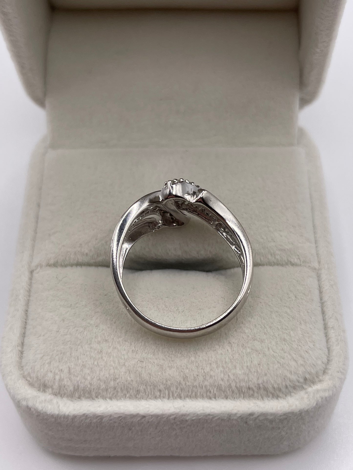 9ct white gold 50 point diamond ring