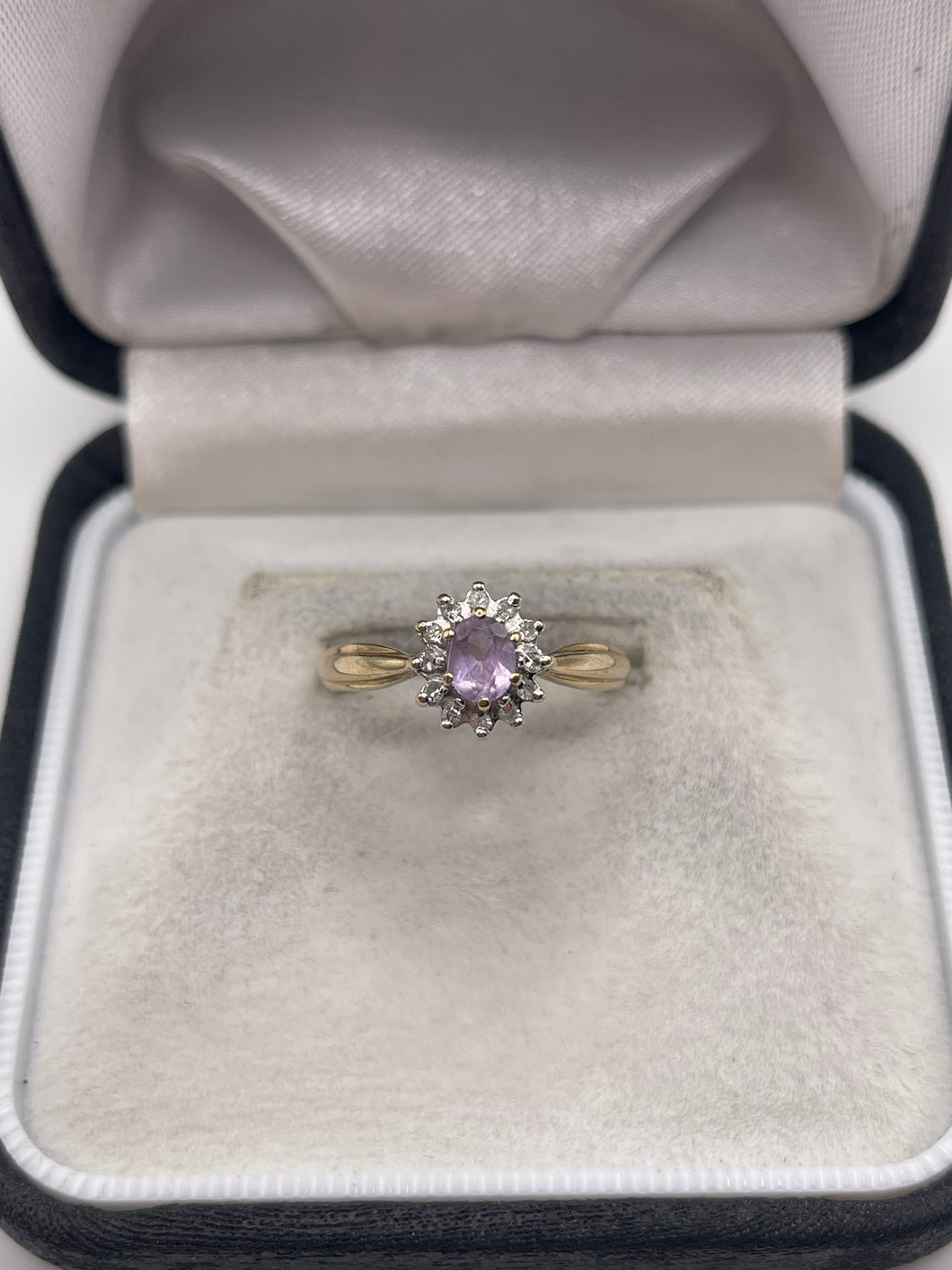 9ct gold amethyst and diamond ring