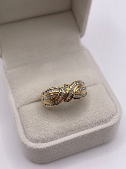 9ct gold diamond cluster ring