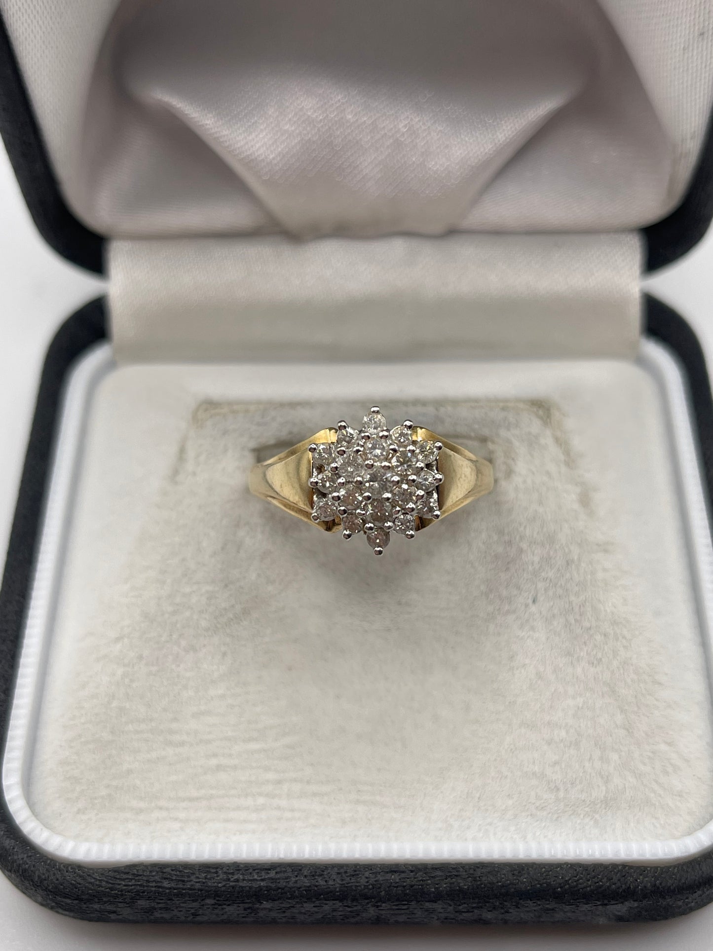 9ct gold 50 point diamond cluster ring
