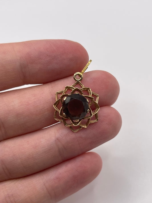 9ct gold Smokey quartz pendant
