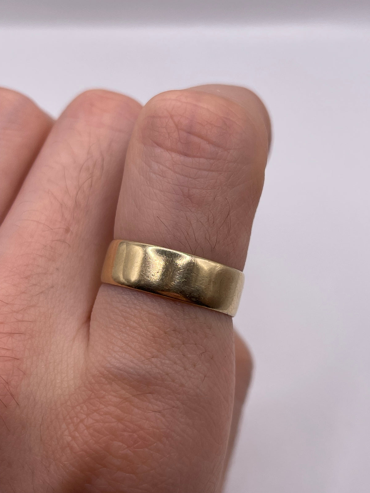 9ct gold band