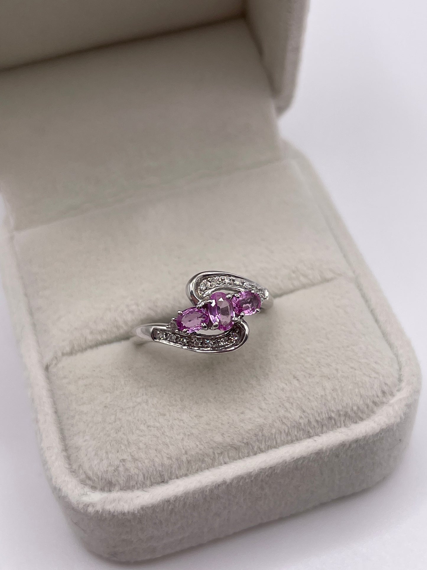 9ct white gold pink sapphire and diamond ring