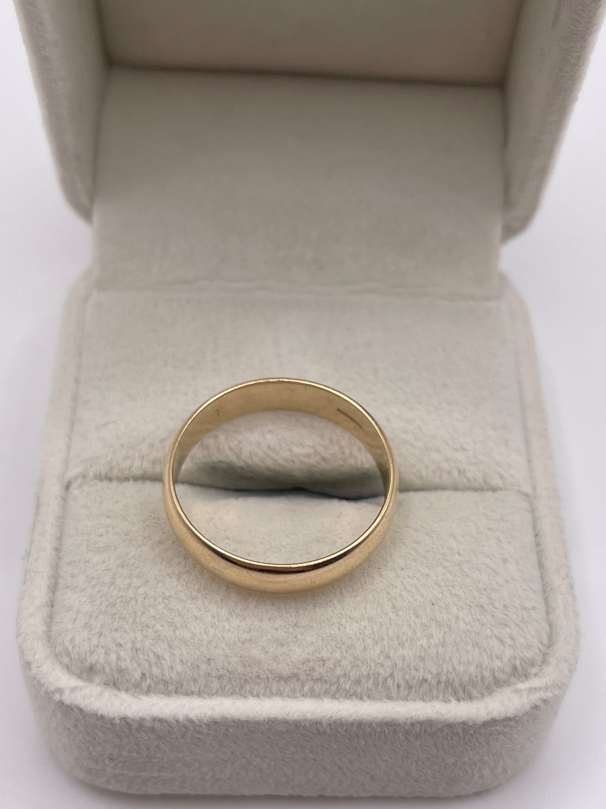 9ct gold band