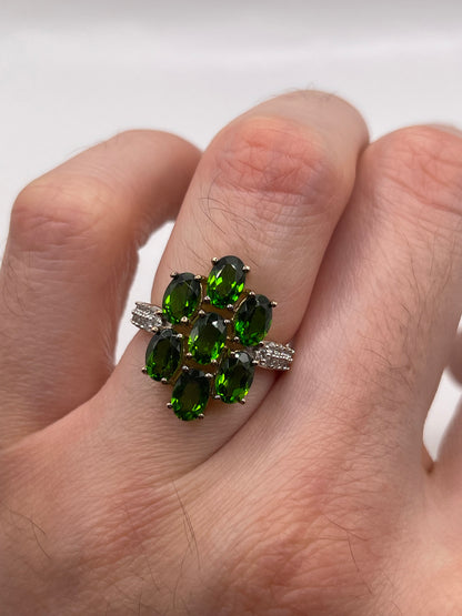 9ct gold diopside and zircon ring