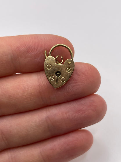 9ct gold padlock 7