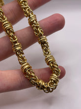 Load image into Gallery viewer, 9ct gold chain 61
