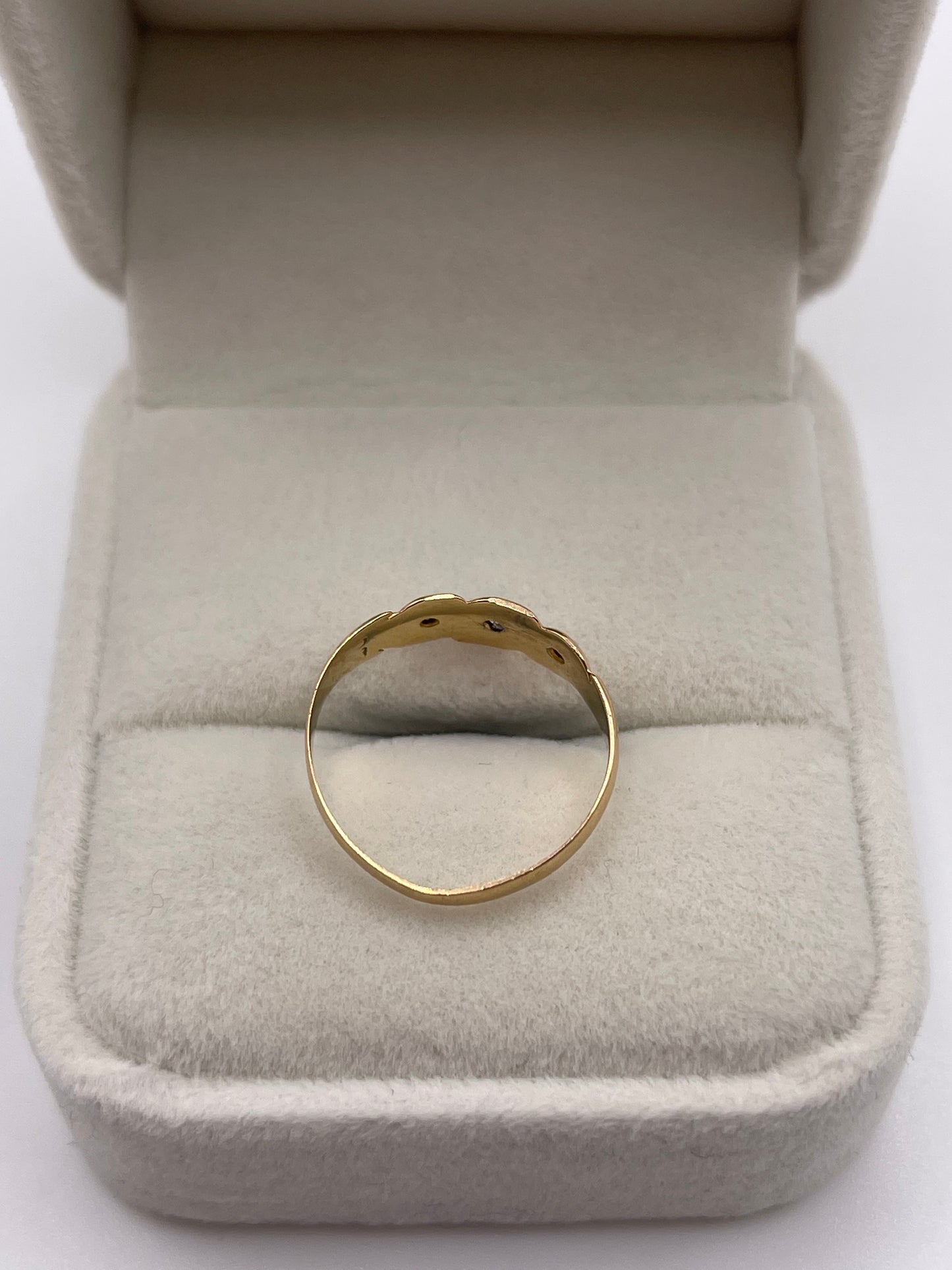 Antique 18ct gold diamond gypsy ring