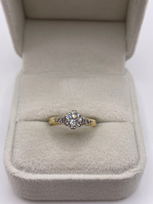 18ct gold 75 point diamond ring