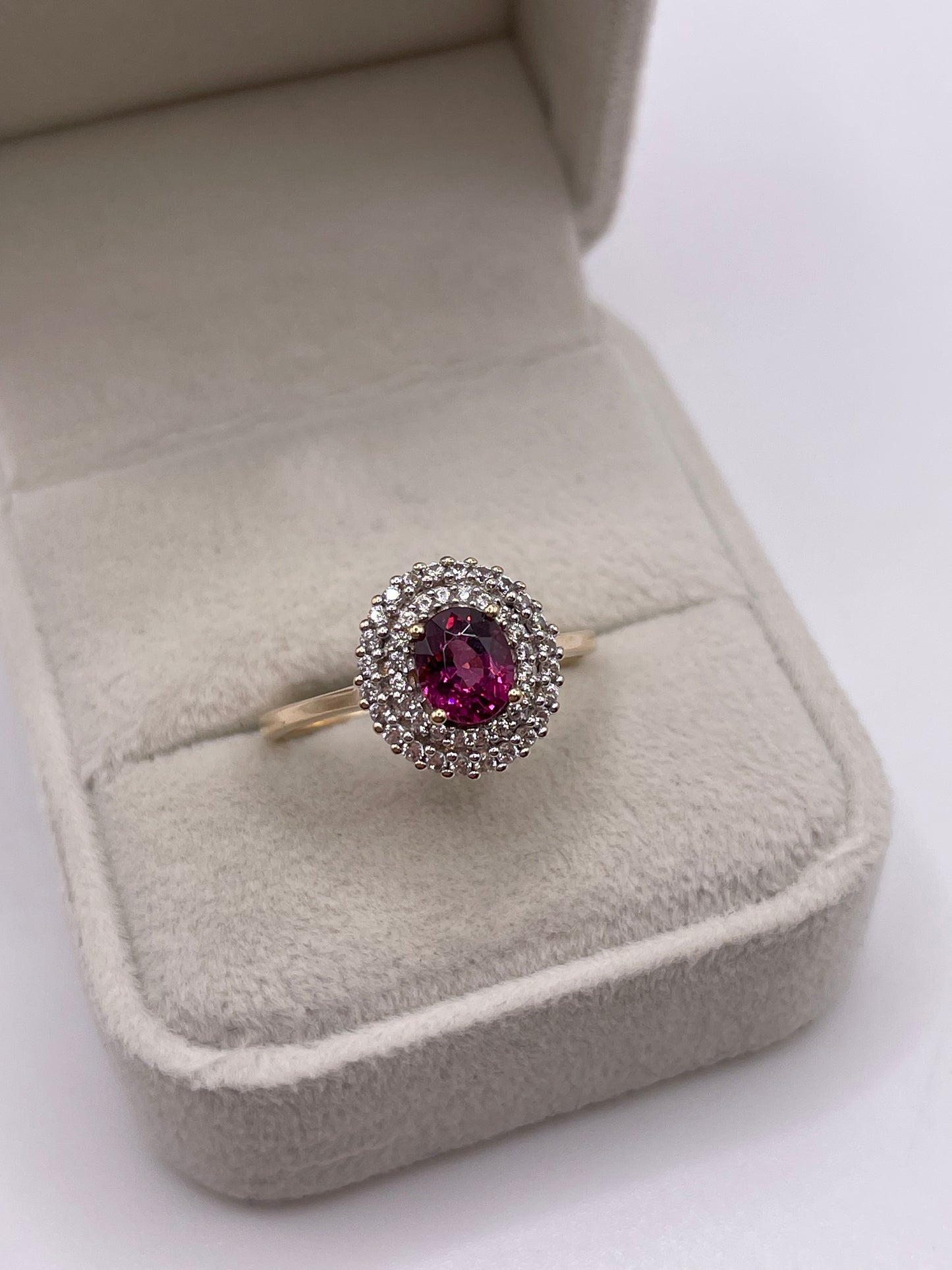 9ct gold spinel and zircon ring