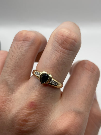 9ct gold sapphire and diamond ring