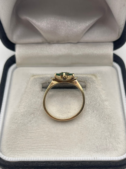 9ct gold emerald cluster ring