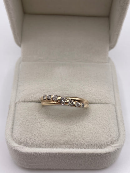 9ct gold diamond ring