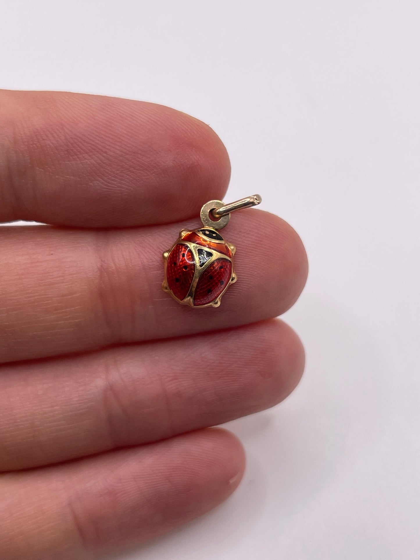 9ct gold enamelled ladybird charm