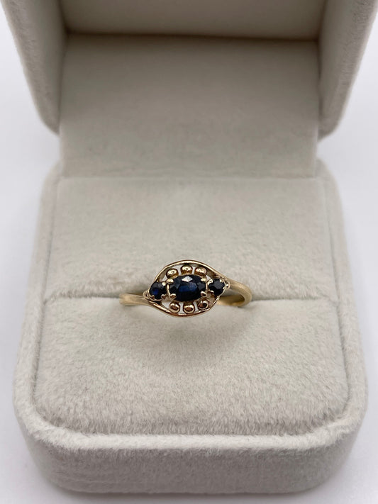 9ct gold sapphire ring