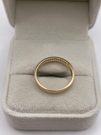 9ct gold diamond ring