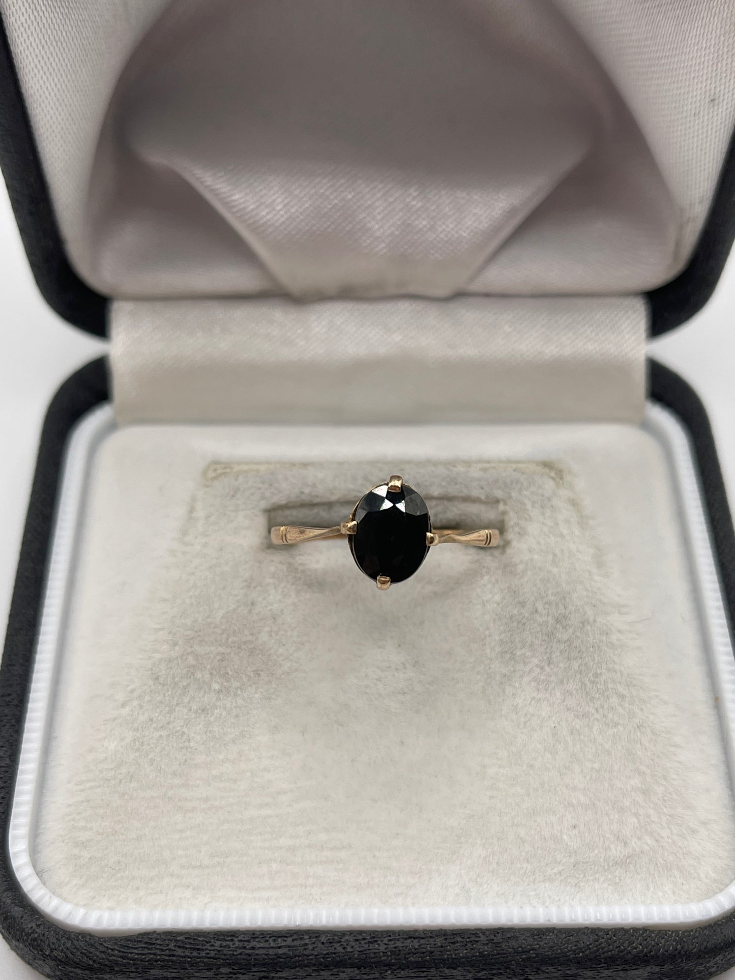 9ct gold sapphire ring