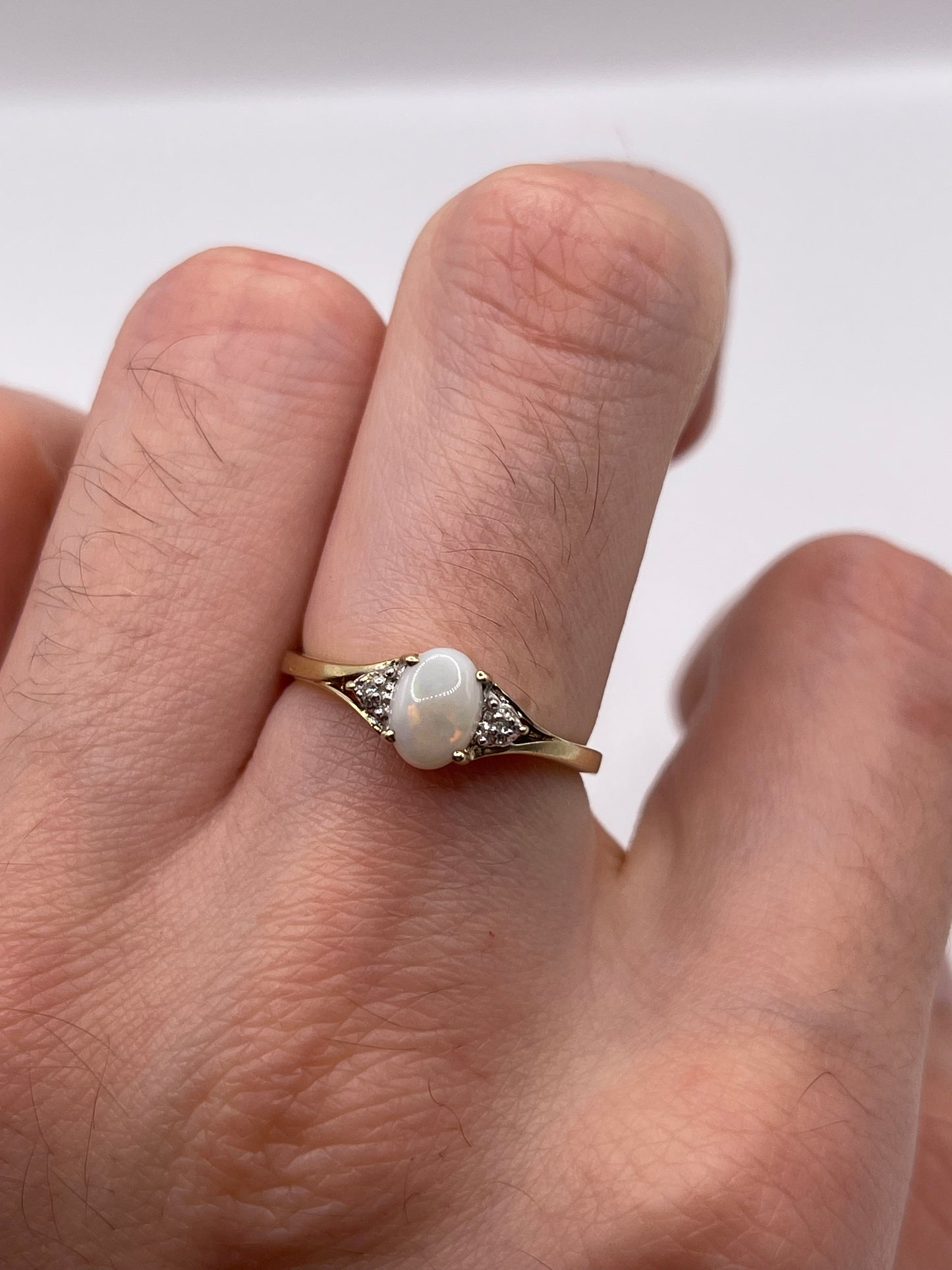 9ct gold opal and diamond ring
