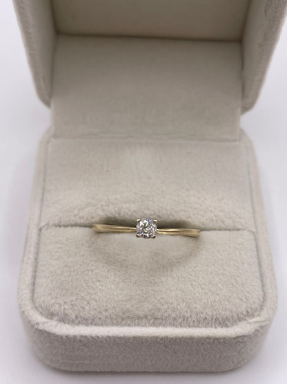 9ct gold diamond ring