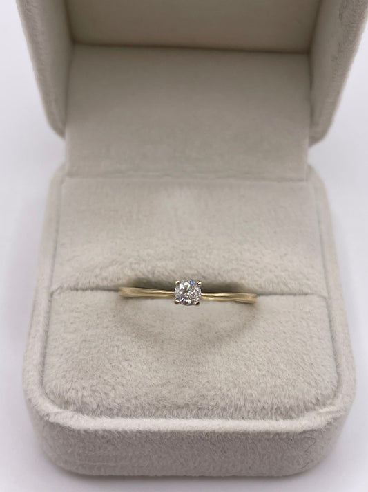9ct gold diamond ring