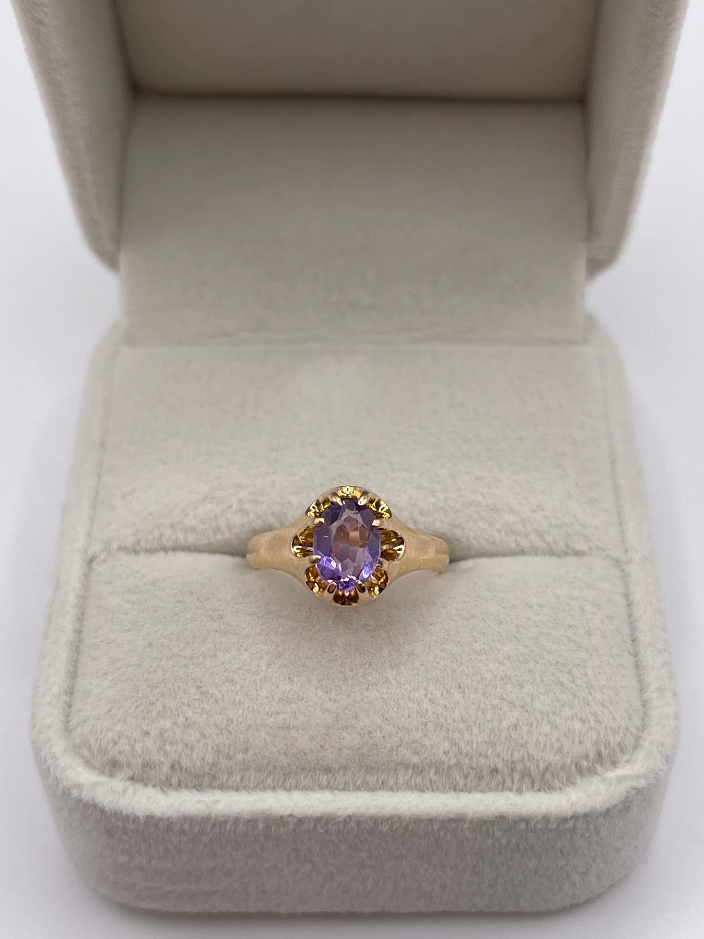 9ct gold amethyst ring