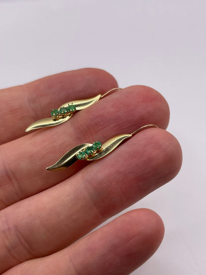 9ct gold emerald earrings