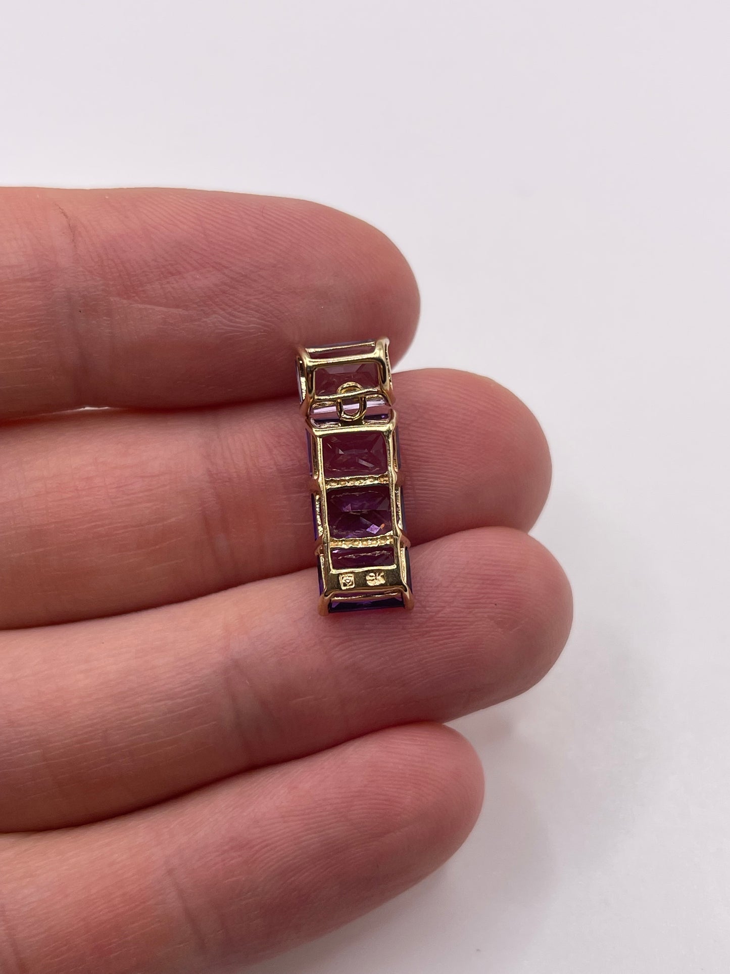 9ct gold amethyst pendant