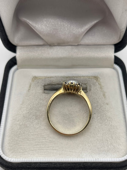 9ct gold pearl, sapphire and diamond ring