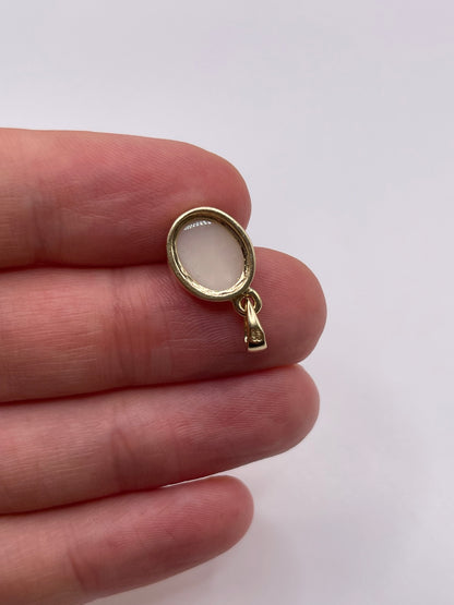 9ct gold opal pendant