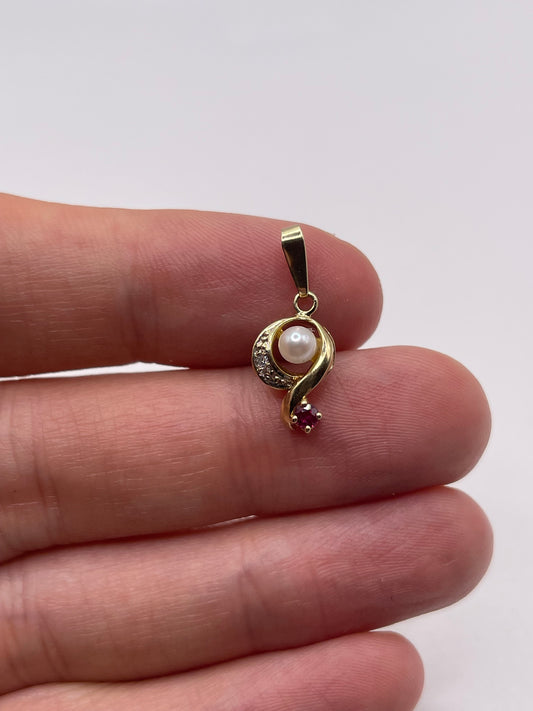 9ct gold pearl, ruby and diamond pendant