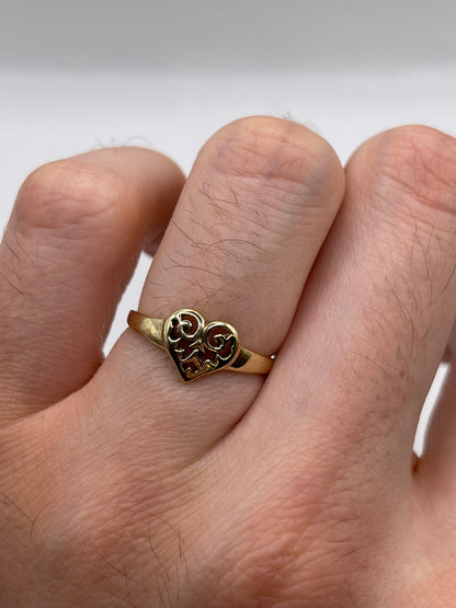 9ct gold heart ring