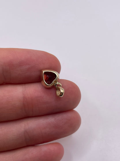 9ct gold garnet heart pendant