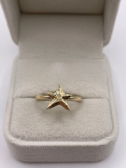 9ct gold starfish ring