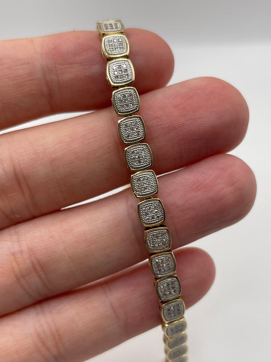 9ct gold 2.5ct diamond bracelet